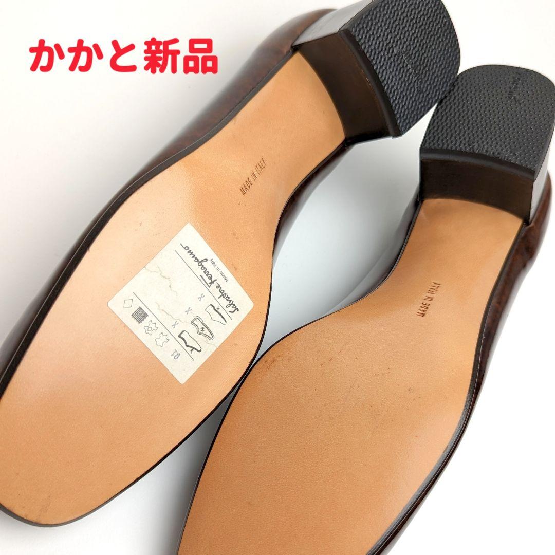 未使用さん⭐フェラガモFerragamo ゴールドプレート パンプス 7C