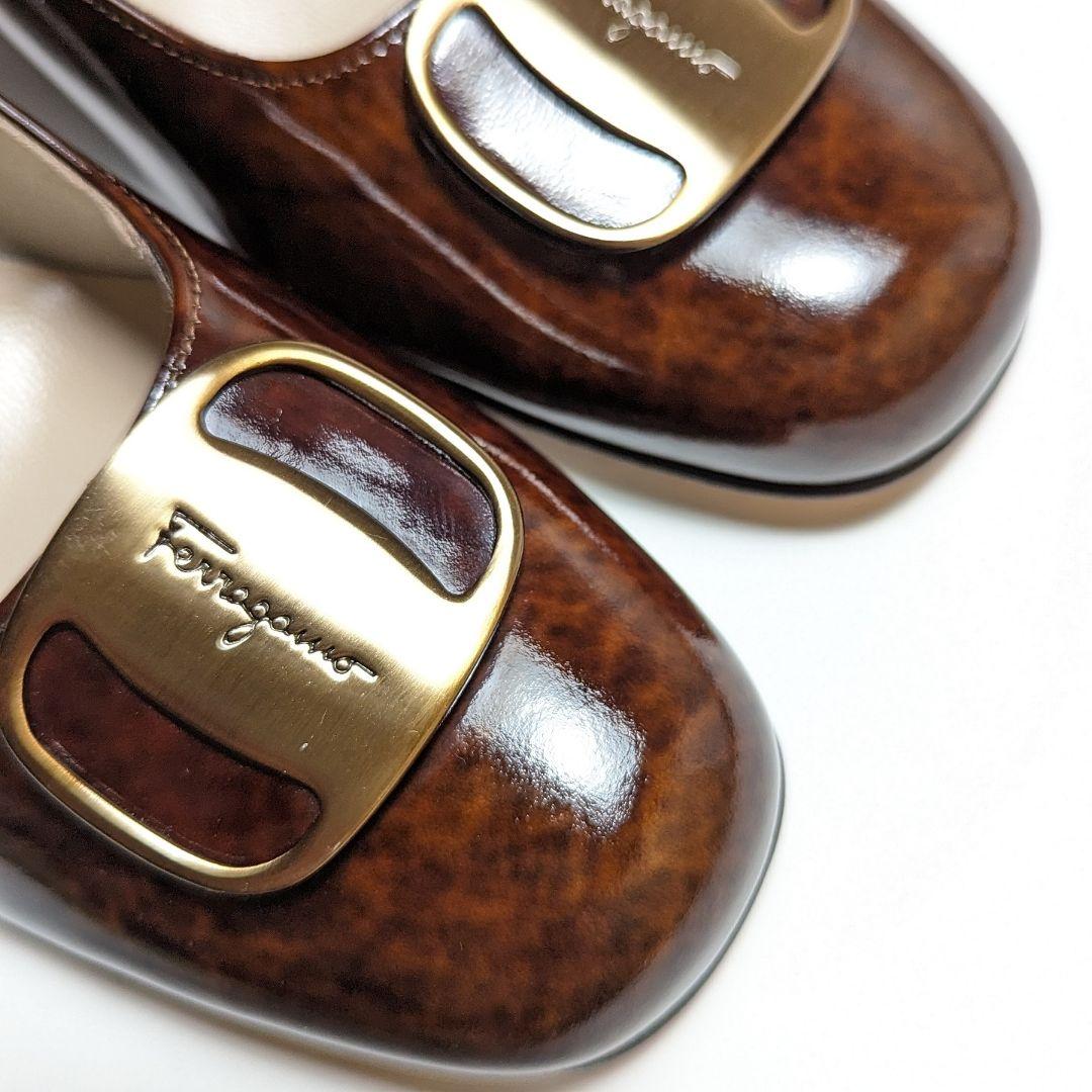 未使用さん⭐フェラガモFerragamo ゴールドプレート パンプス 7C