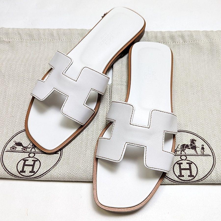 未使用さん♥エルメスHERMES オラン サンダル35.5 ホワイト