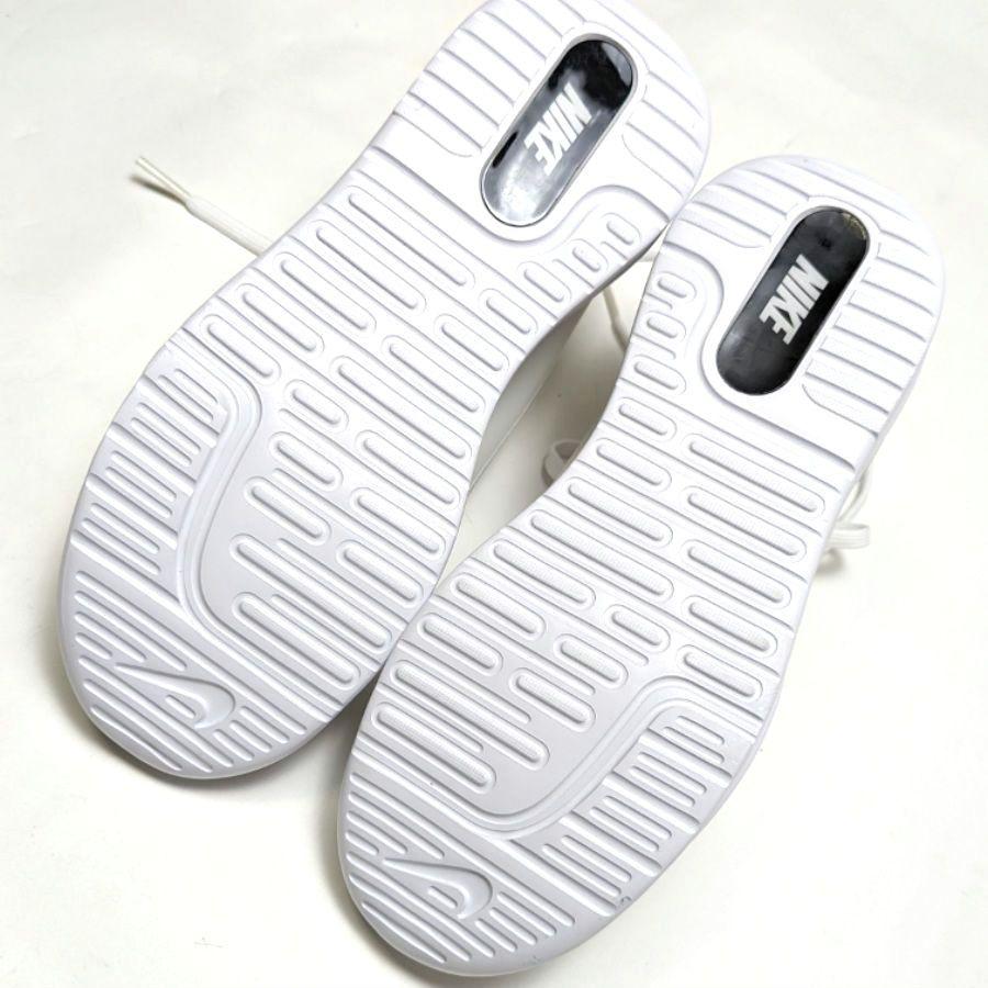 未使用さん♥NIKE ナイキ スニーカー US7.5 ホワイト