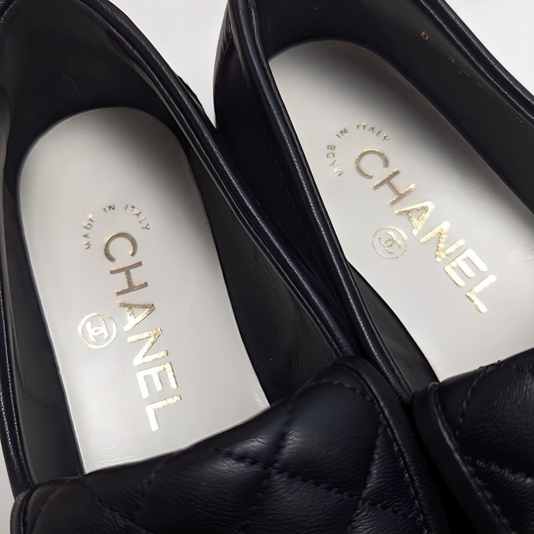 新品そっくりさん⭐CHANELシャネル CCターンロック ローファー36.5C黒