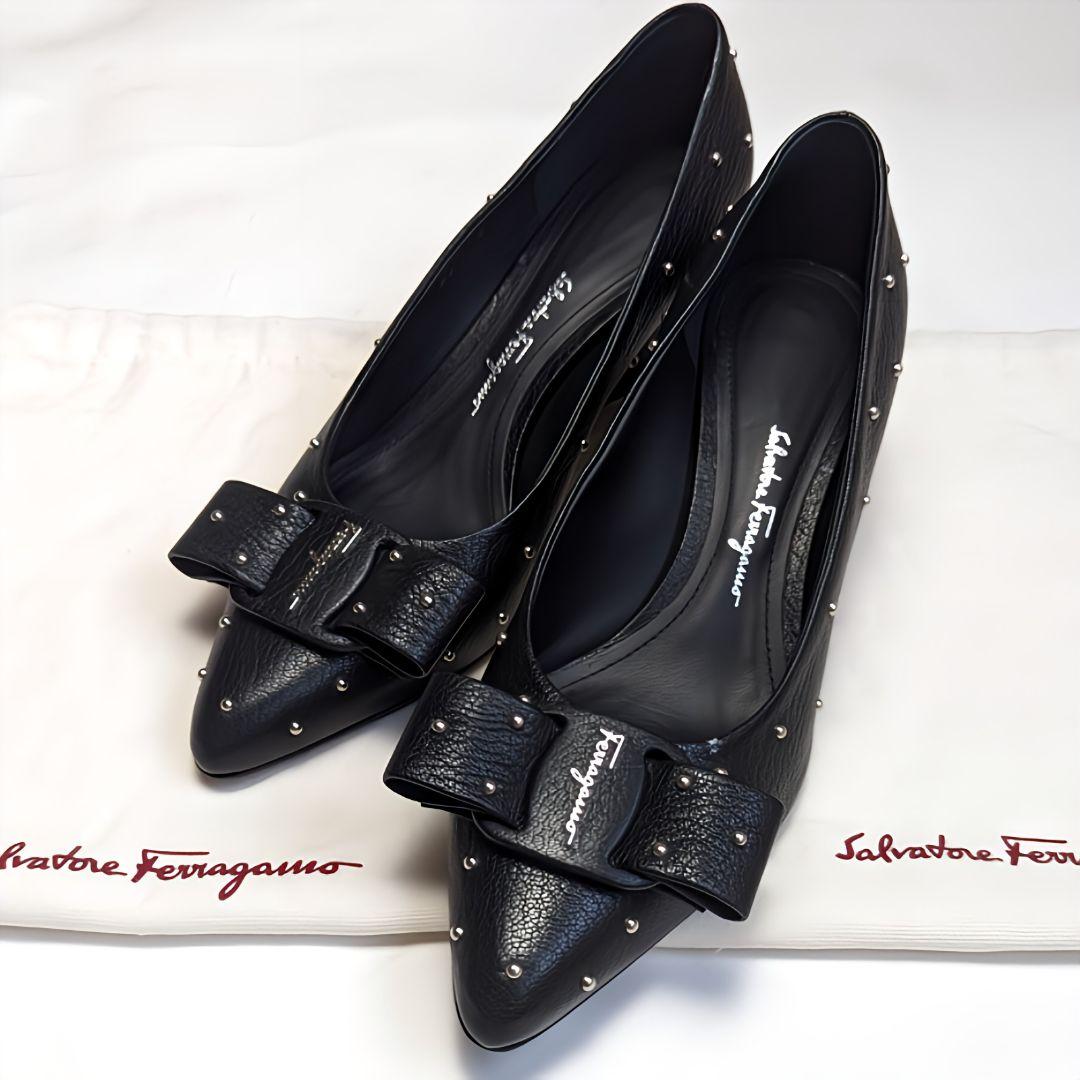 新品そっくりさん⭐フェラガモFerragamo VIVA パンプス 5Dブラック