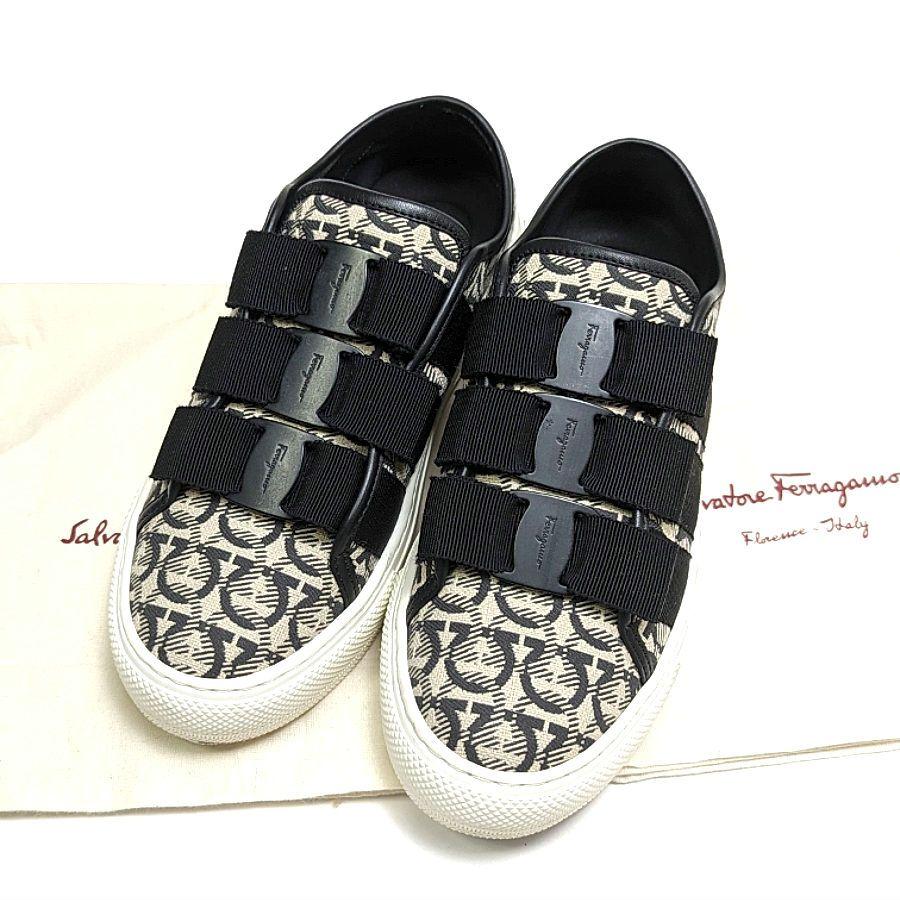 人気完売品 新品そっくりさん⭐フェラガモFerragamoナタリースニーカー6C