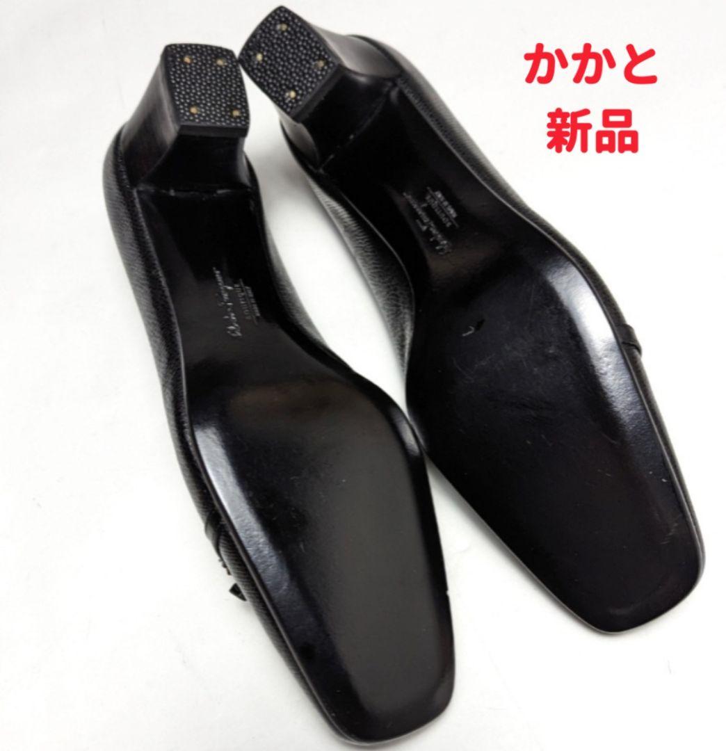 未使用さん♥フェラガモFerragamoミニガンチーニ パンプス5.5D 黒