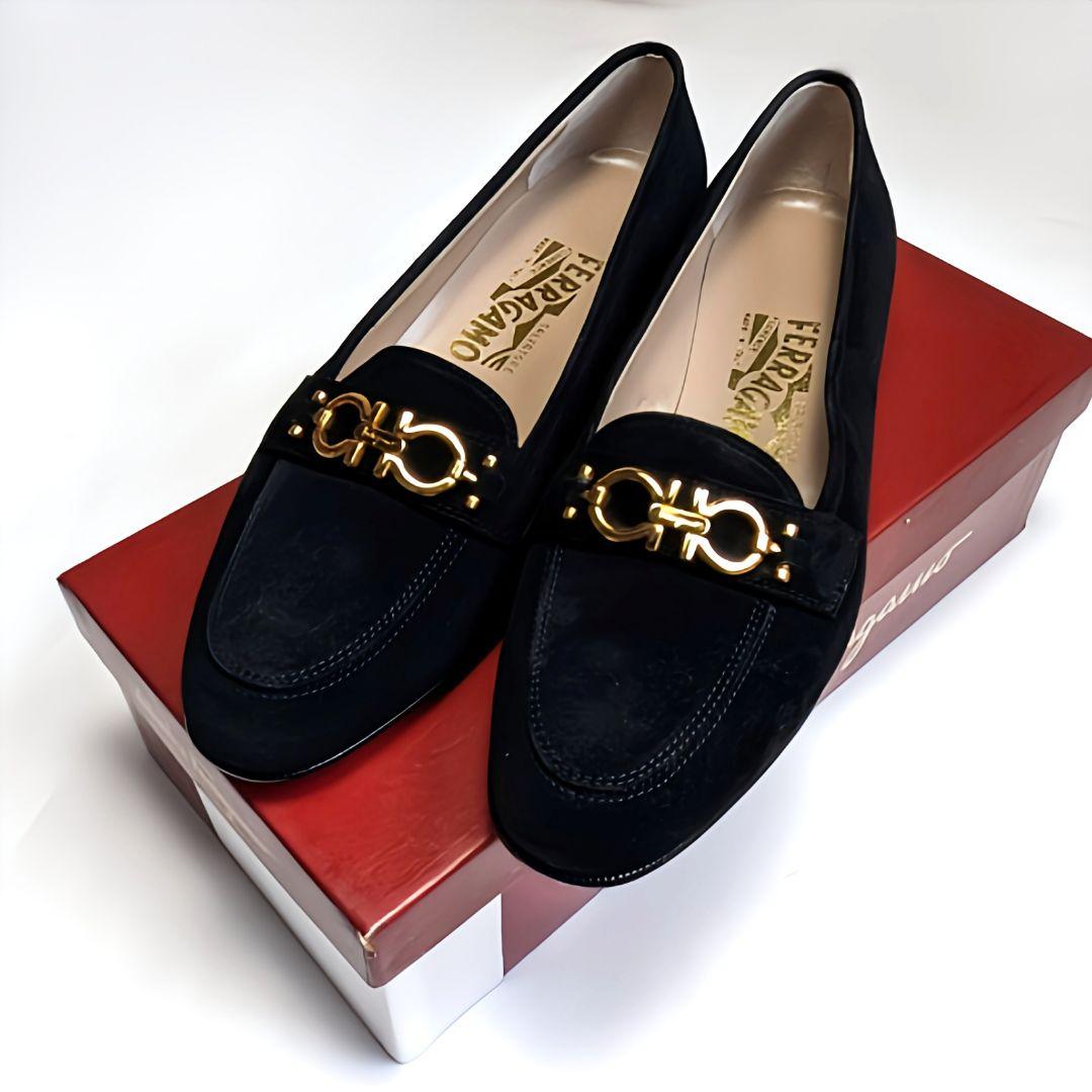 未使用さん♥フェラガモFerragamoカーフスエード BABS パンプス8C