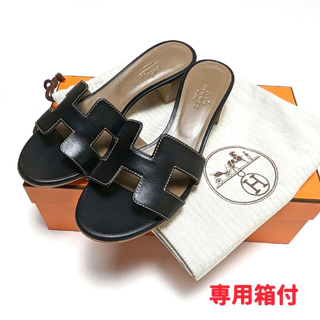 未使用さん♥エルメスHERMES オアジス サンダル 35 ブラック 22.5cm / エルメス