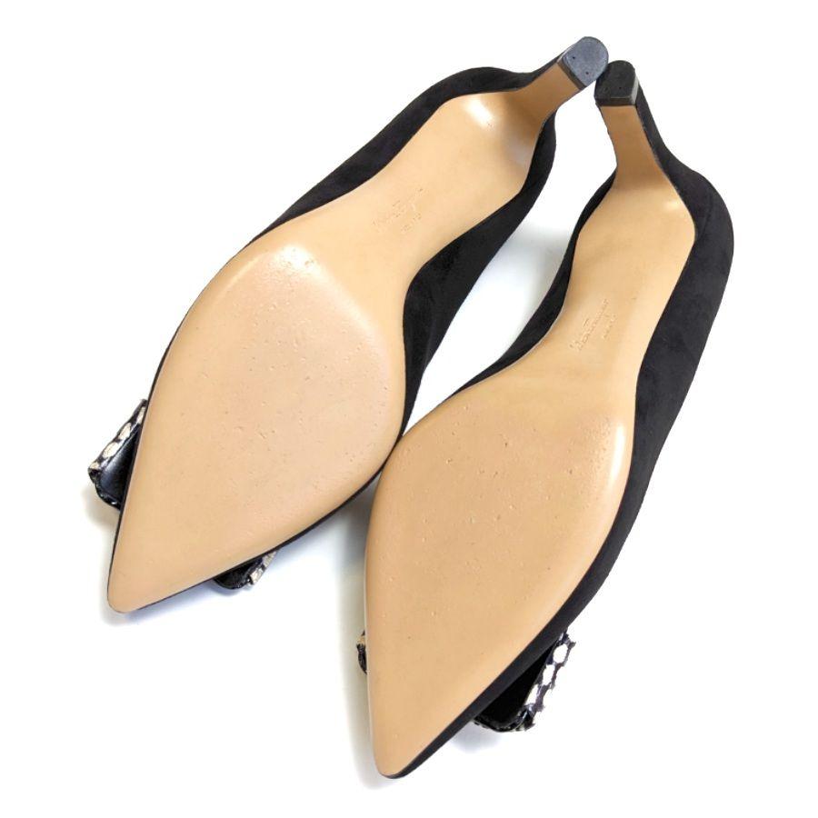 新品そっくりさん⭐フェラガモFerragamo スエードパンプス 7D