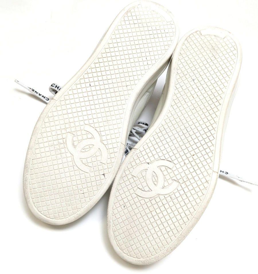 新品そっくりさん⭐CHANELシャネル ロゴスニーカー 36C