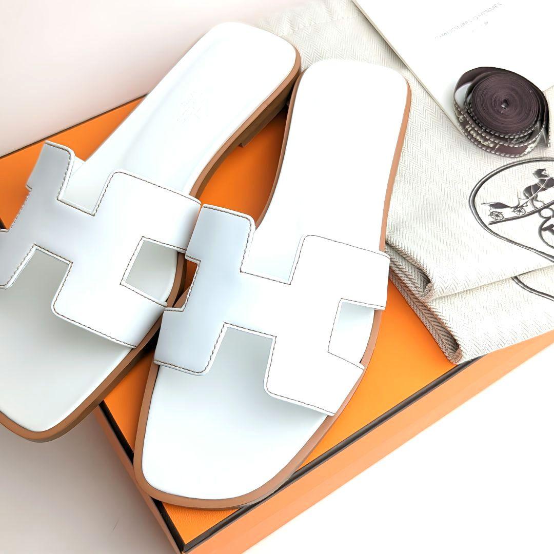 未使用新品♥エルメスHERMES オラン サンダルミュール 37 白