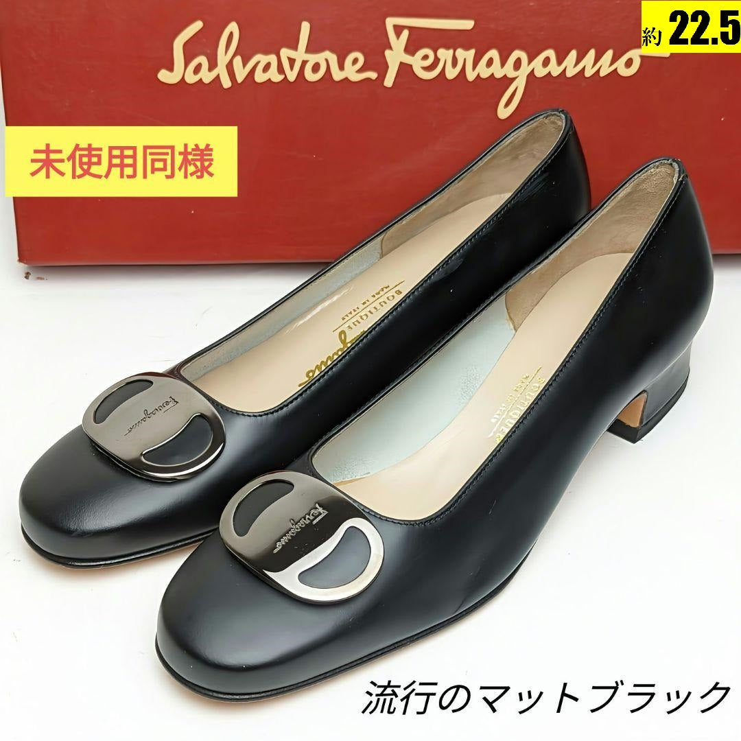 Salvatore Ferragamo ヴァラリボン パンプス 7c 黒