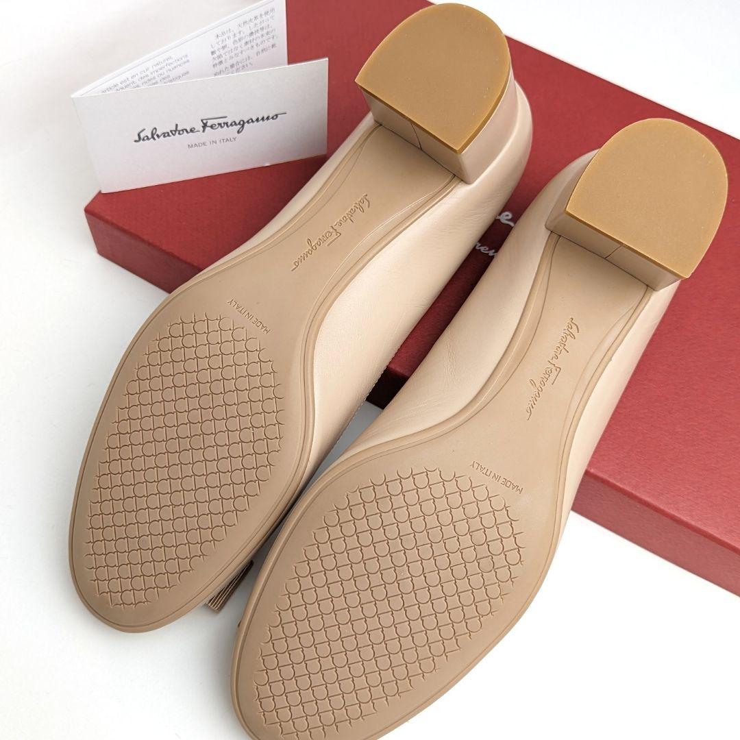 未使用同様美品♥フェラガモFerragamo NINNAパンプス 6 1/2M