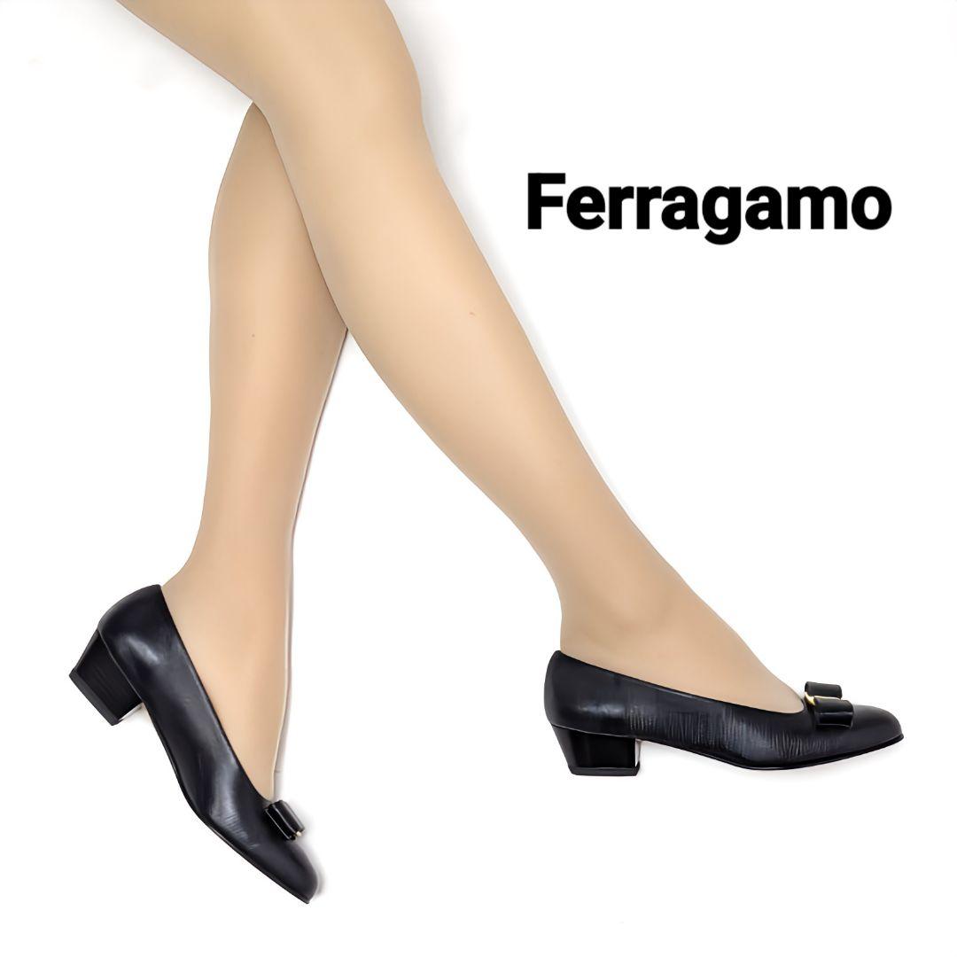 新品未使用✨Ferragamo フェラガモ　リザード　ヴァラリボン　パンプス　黒柄デザイン無地