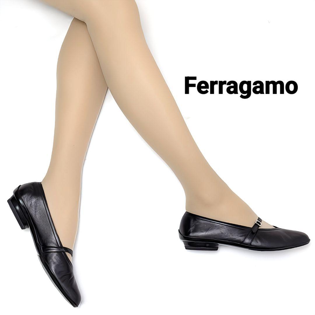 新品そっくりさん⭐フェラガモFerragamoオードリー　バレエシューズ6.5C