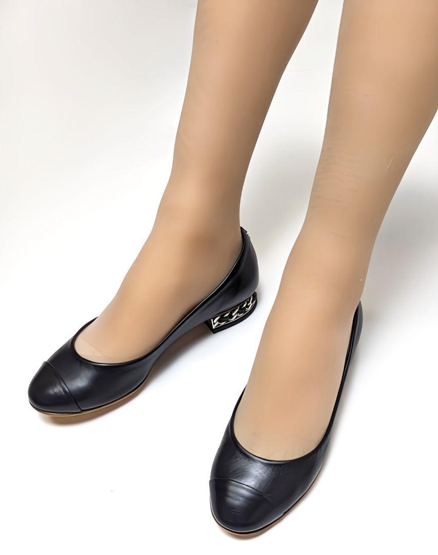 新品そっくりさん⭐CHANELシャネル ラムスキン チェーンヒールパンプス37C – マダムひろの 高級ピカ靴✨店