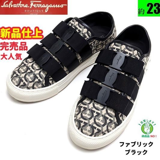 人気完売品　新品そっくりさん⭐フェラガモFerragamoナタリースニーカー6C