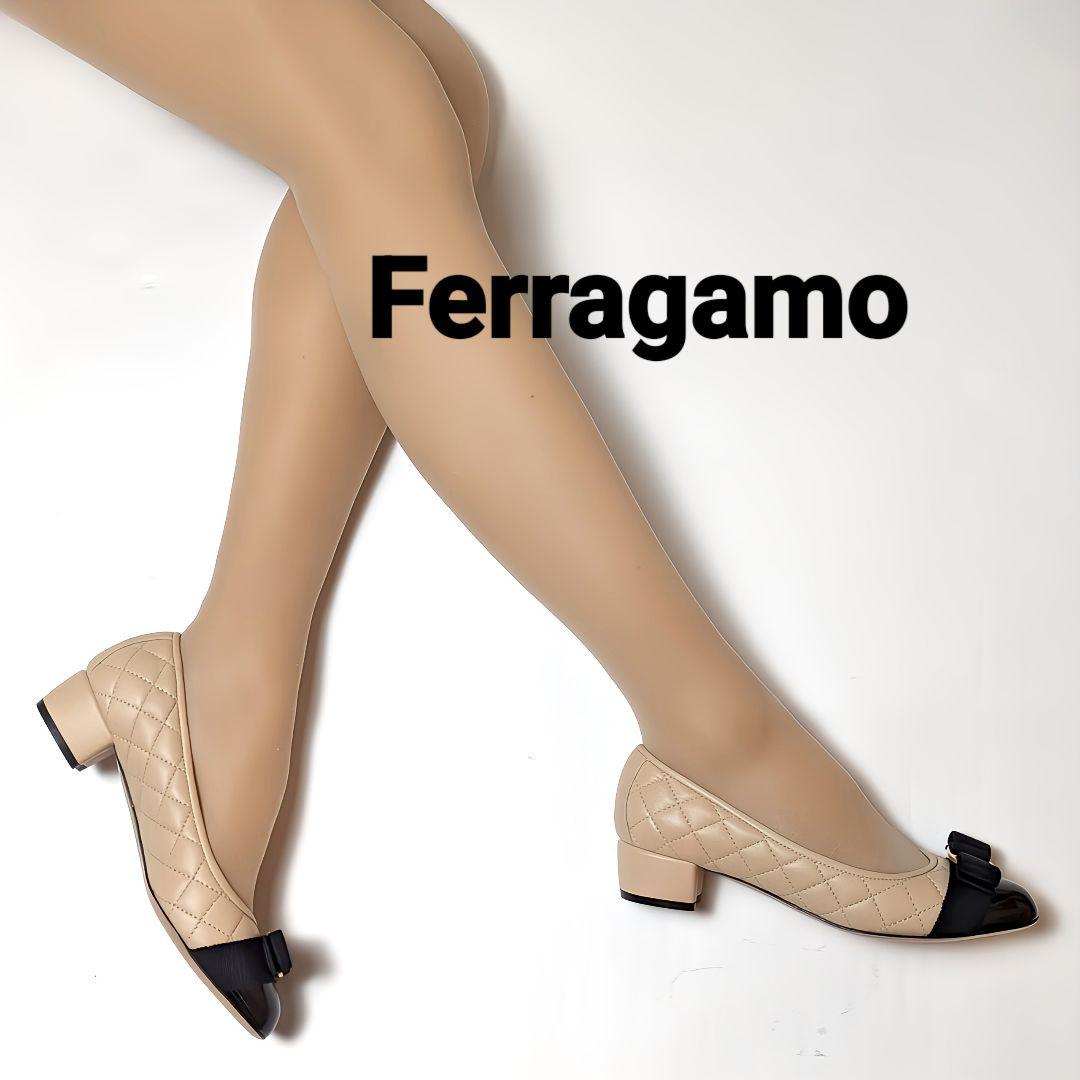 未使用さん♥フェラガモFerragamo 　ヴァラキルティングパンプス6.5D