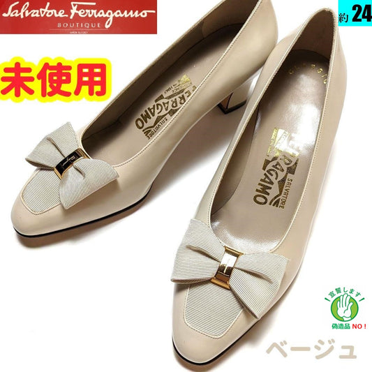 未使用さん♥フェラガモFerragamo リボンパンプス 6.5D　ホワイト