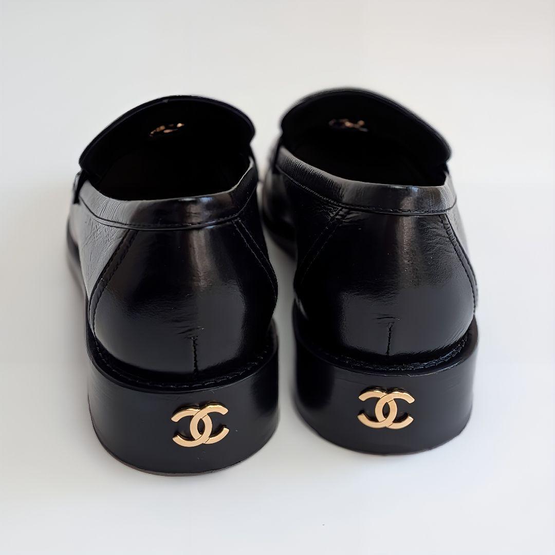 新品そっくりさん⭐CHANELシャネル　ココマーク モカシン　ローファー　37C