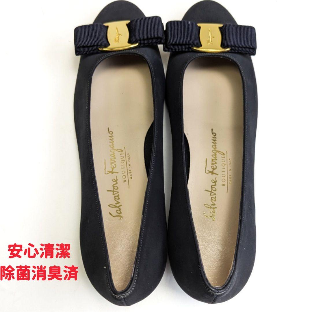 未使用さん♥フェラガモ Ferragamo　ヴァラ　ヌバック パンプス 6.5D