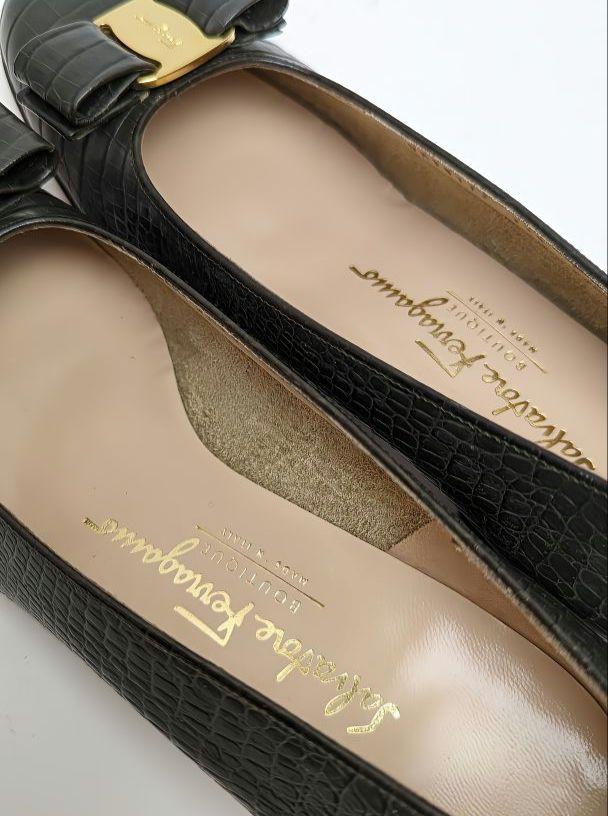 未使用同様美品♥フェラガモFerragamoヴァラパンプスモスグリーン約24