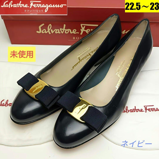 未使用美品♥フェラガモFerragamo ヴァラパンプス5 1/2C ネイビー