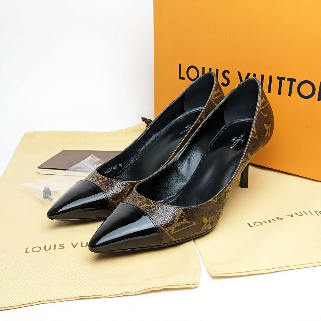 LOUIS VUITTONのパンプス-